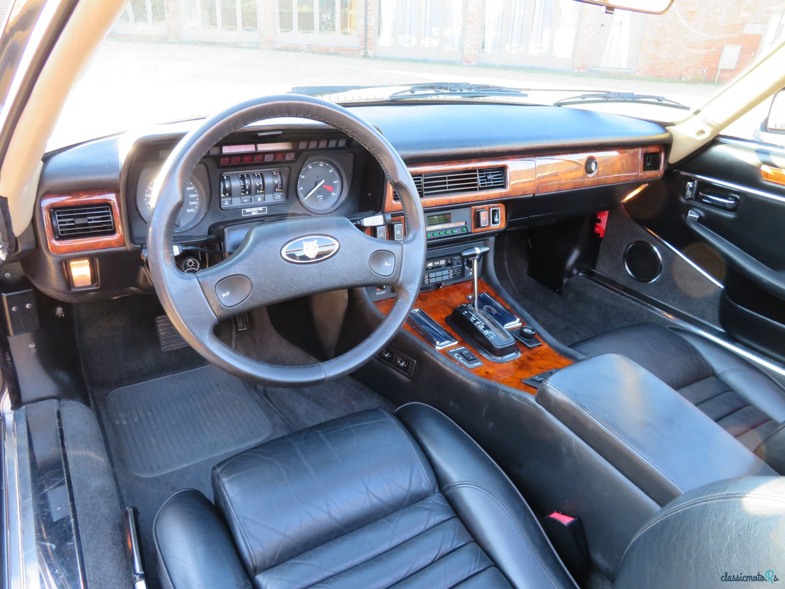 1988' Jaguar XJS photo #2