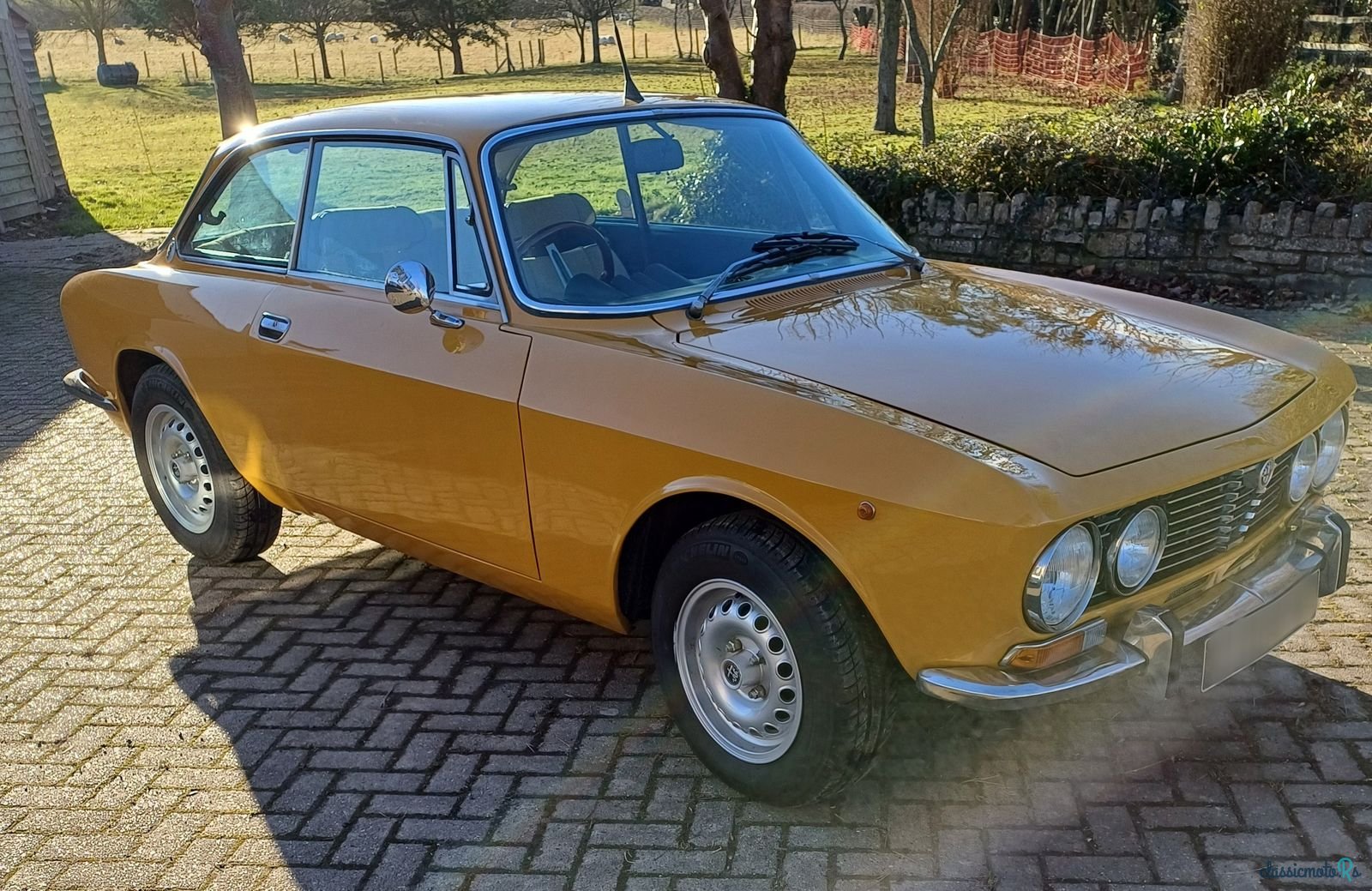 1972' Alfa Romeo 2000 photo #2