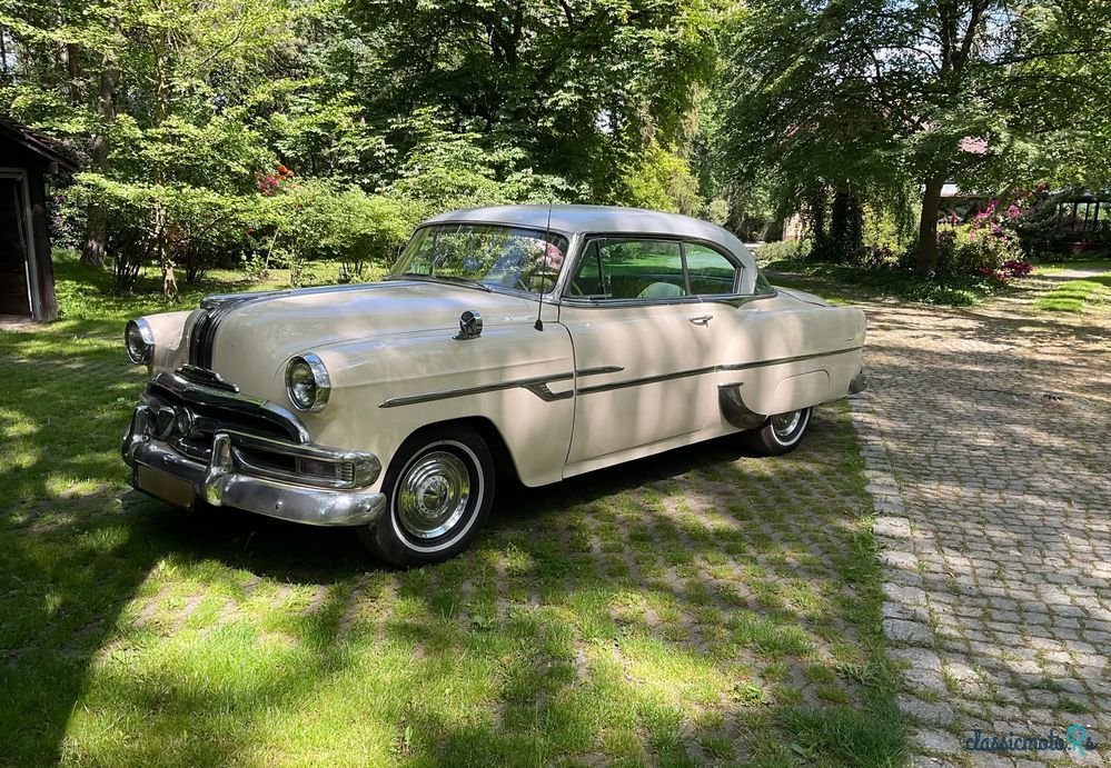 1953' Pontiac Laurentian photo #1