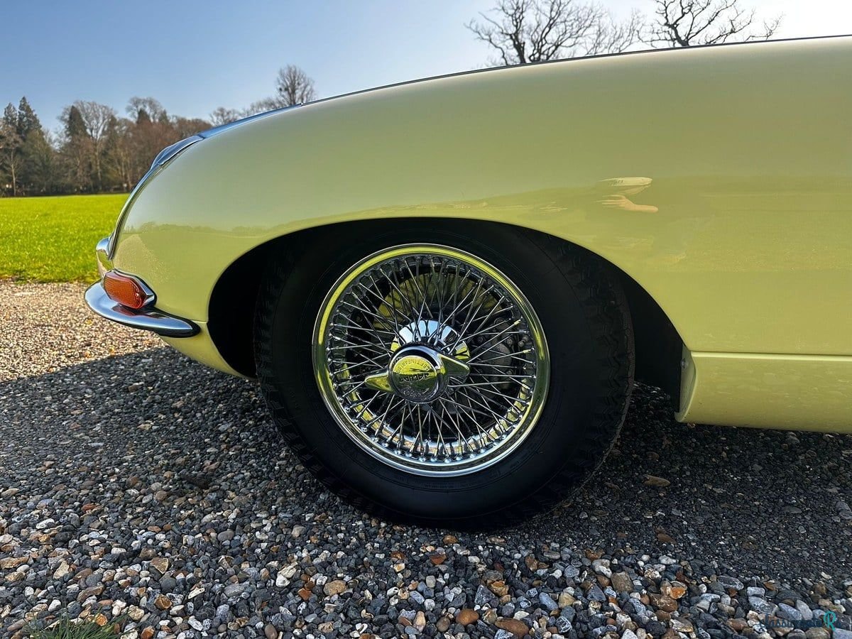 1968' Jaguar E-Type photo #5