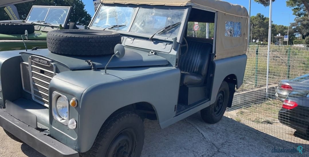 1973' Land Rover Serie III photo #2