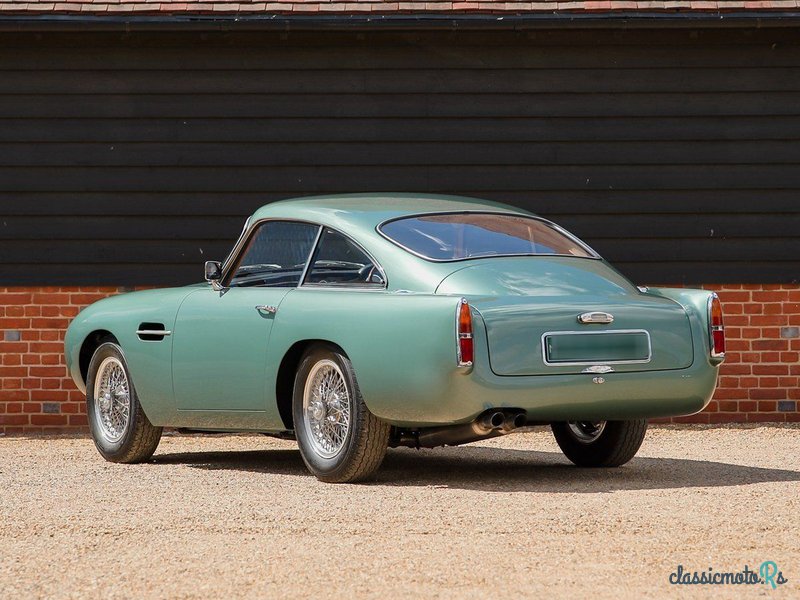 1961' Aston Martin DB4 photo #3