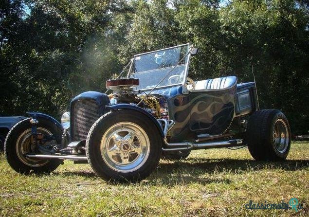 1923' Ford Model T photo #1