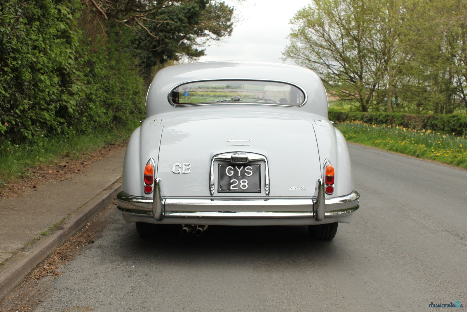 1960' Jaguar Mk9 photo #5
