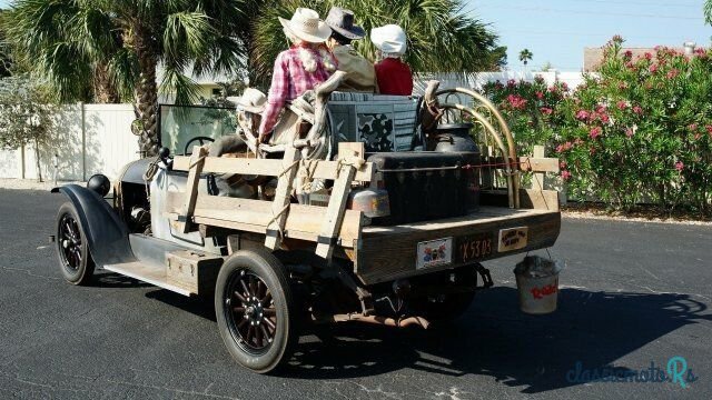 1921' Oldsmobile Custom photo #2