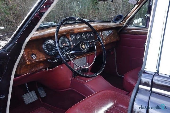 1960' Jaguar Mark 2 photo #4