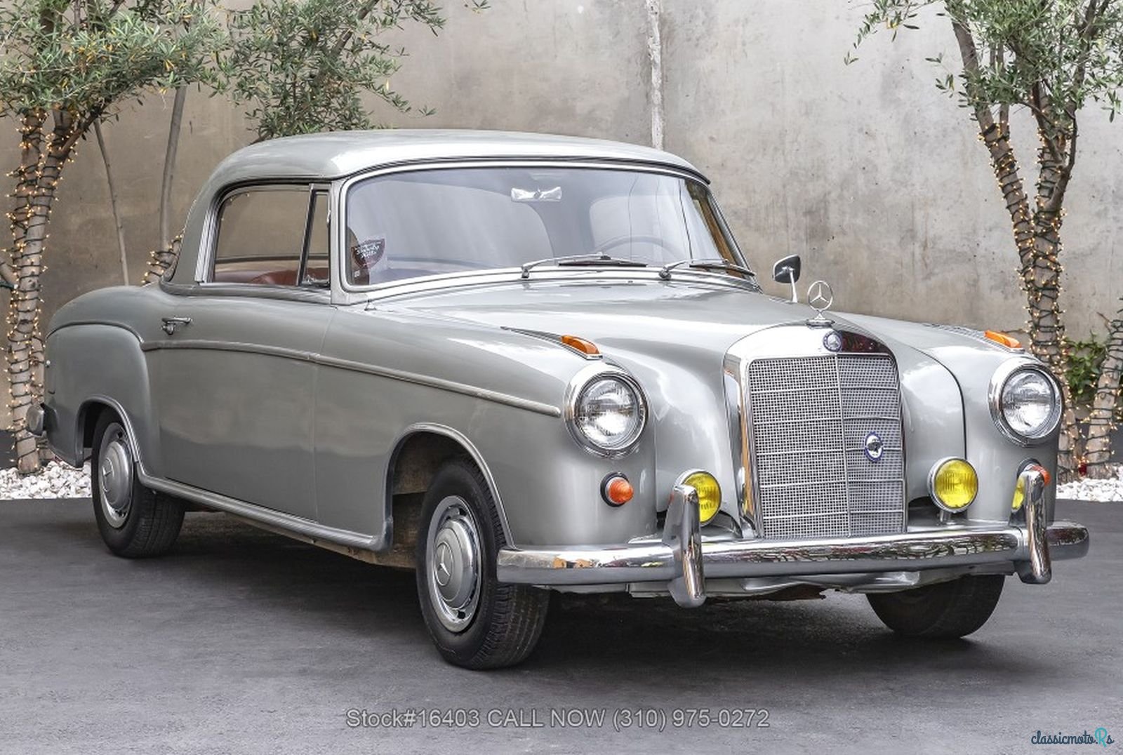 1960' Mercedes-Benz 220S photo #1