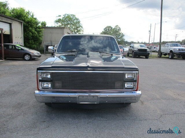 1986' Chevrolet C/K Truck photo #3