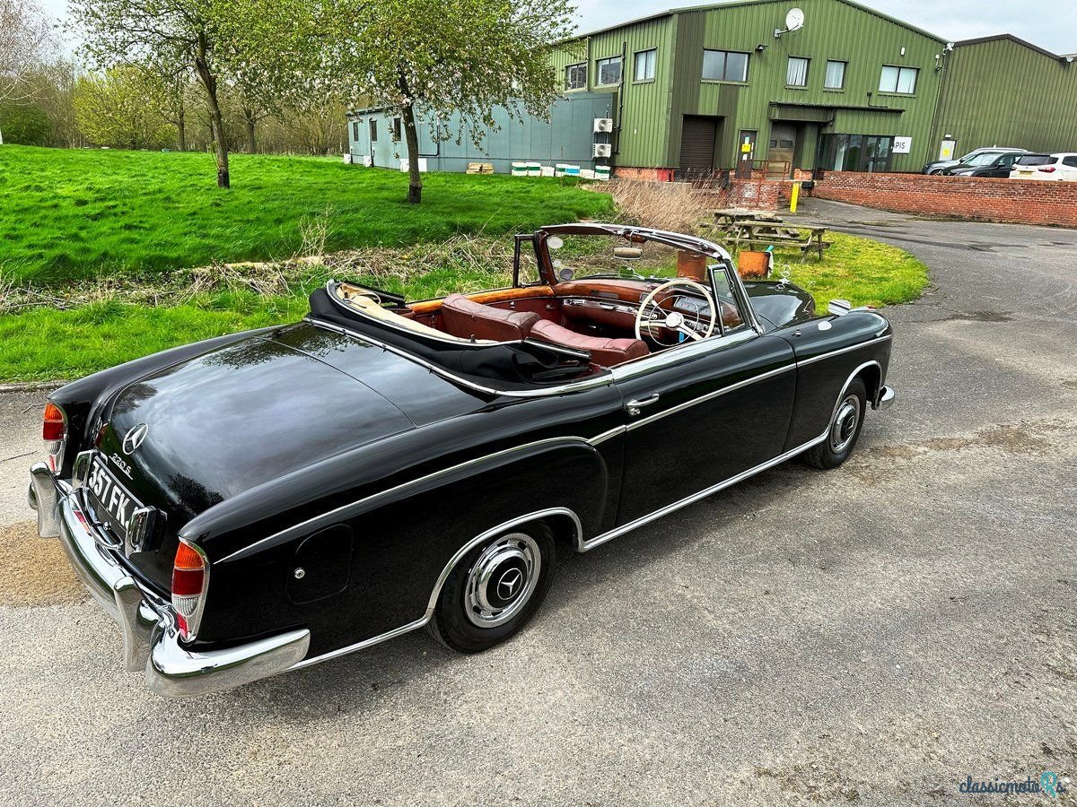 1957' Mercedes-Benz 220 photo #2