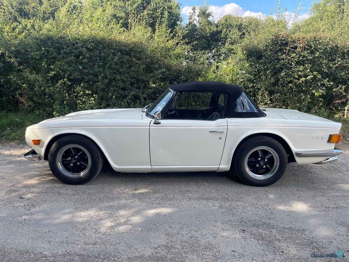 1970' Triumph TR6 photo #4