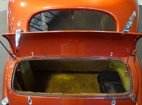 1935' Ford Sedan photo #2