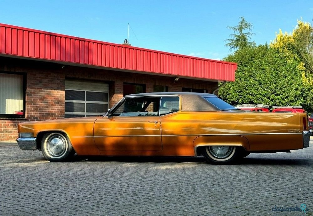 1970' Cadillac Deville photo #3