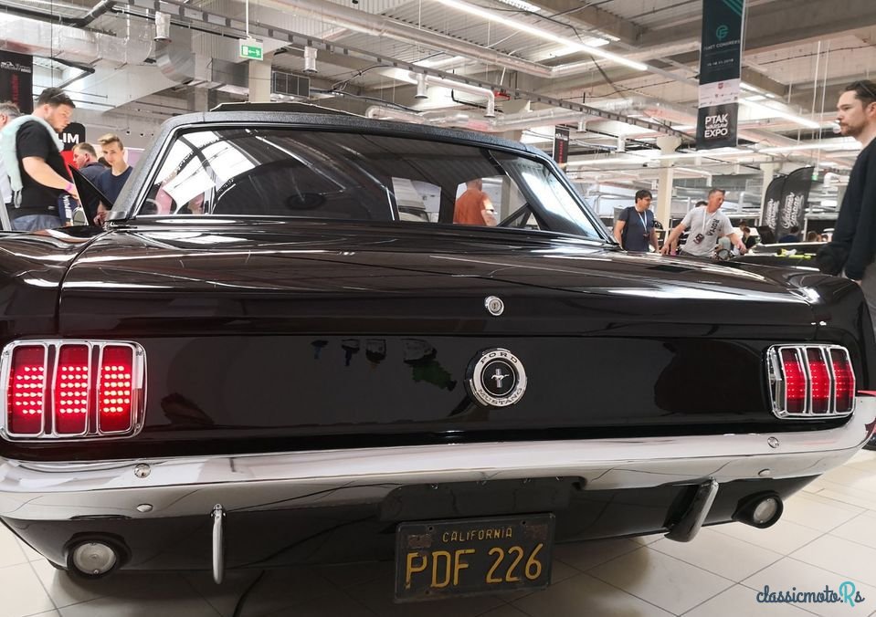 1964' Ford Mustang photo #2