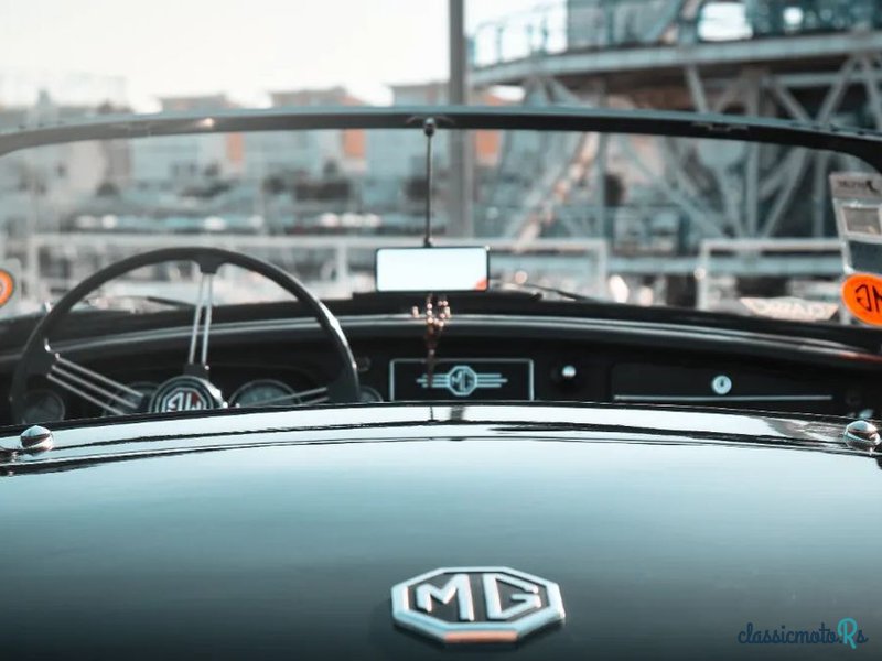 1966' MG MGB photo #3