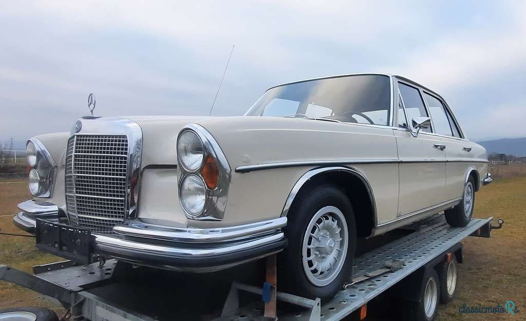1971' Mercedes-Benz 280 photo #2