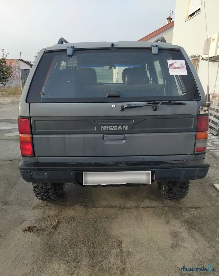 1990' Nissan Terrano photo #2