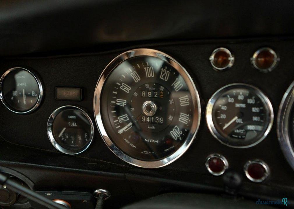 1977' Aston Martin V8 Series Ii photo #1