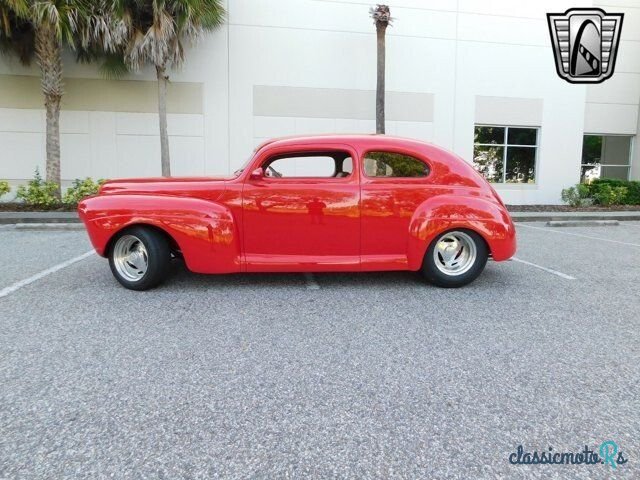 1941' Ford Deluxe photo #5