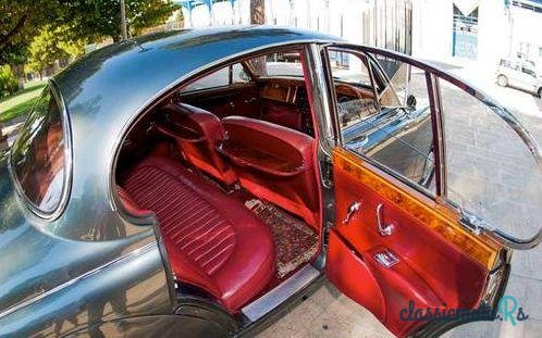 1966' Jaguar Mk2 photo #3