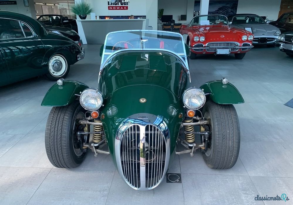 1968' Jaguar photo #3