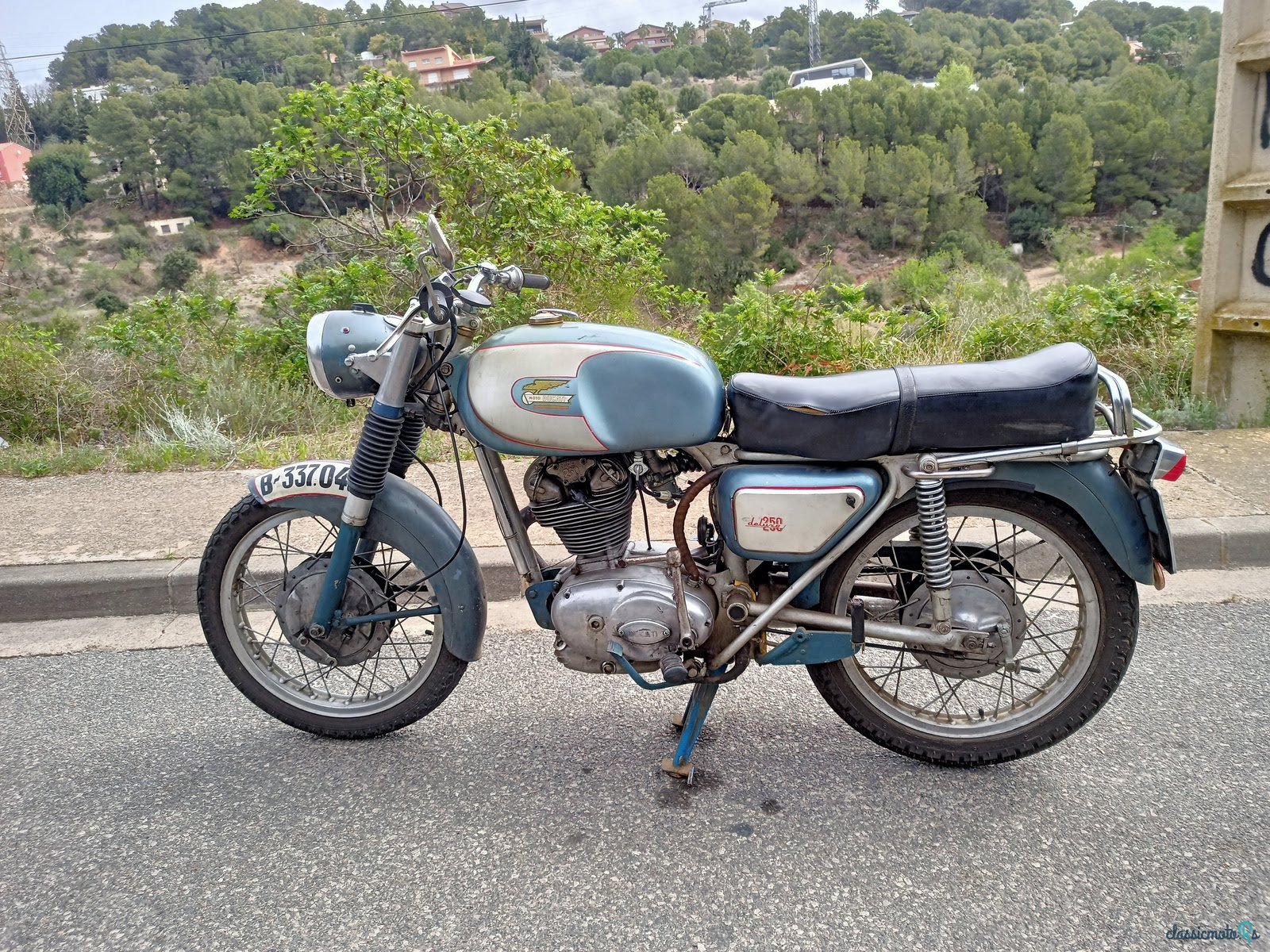 1963' Ducati Deluxe 250 photo #2
