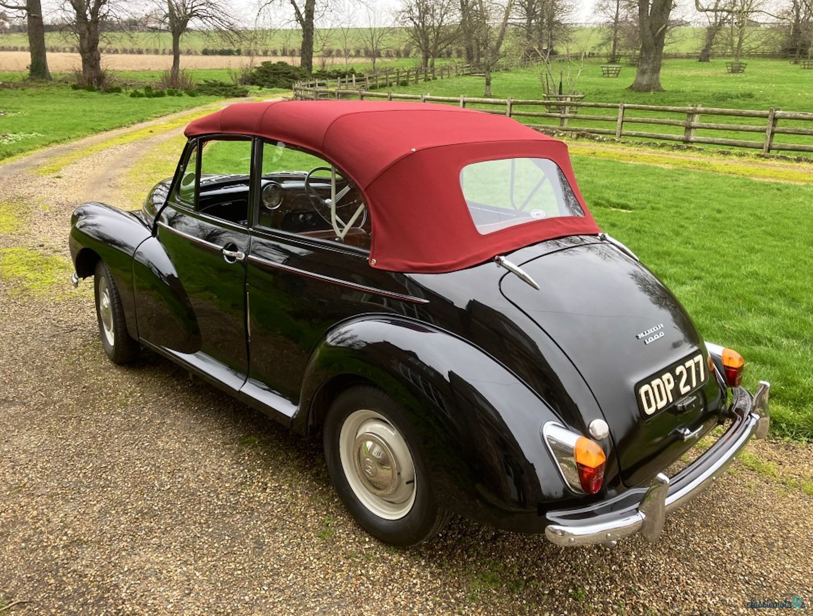 1957' Morris Minor photo #3