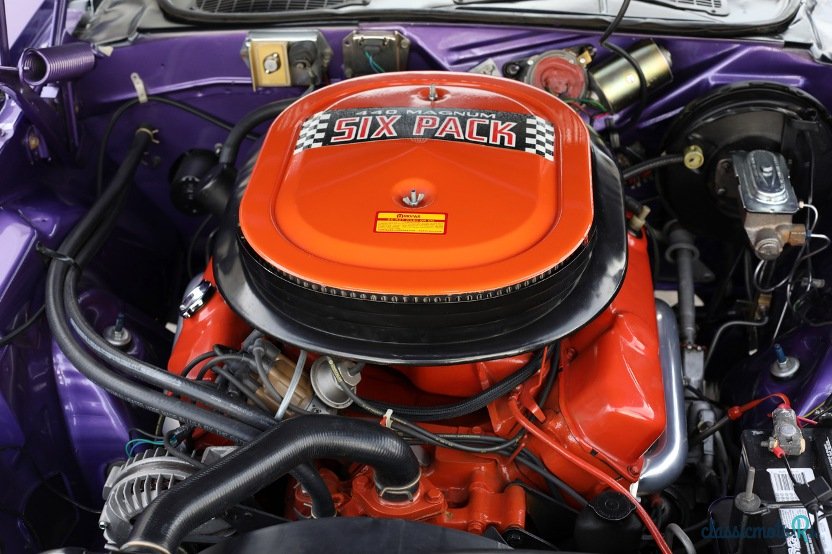 1970' Dodge Challenger R/T SE photo #6