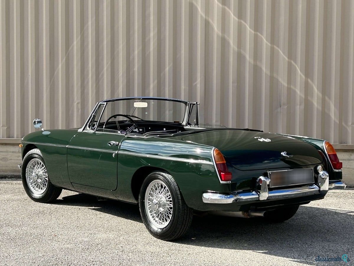 1966' MG MGB photo #3