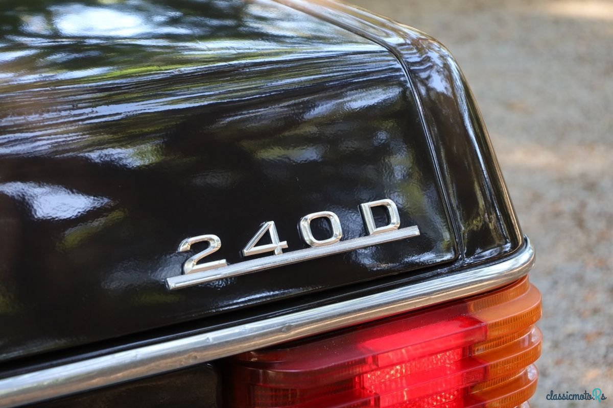 1974' Mercedes-Benz 240 photo #4