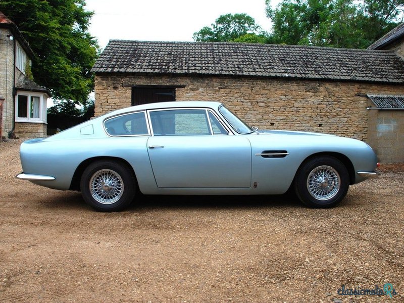 1969' Aston Martin DB6 photo #5