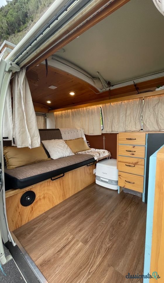 1976' Volkswagen Transporter photo #6