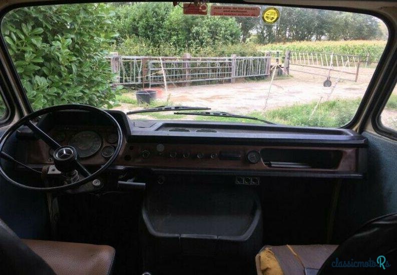 1971' Mercedes-Benz 306D photo #3