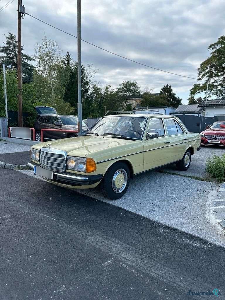 1977' Mercedes-Benz W123 photo #5