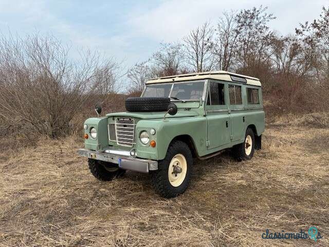 1972' Land Rover Serie III photo #4