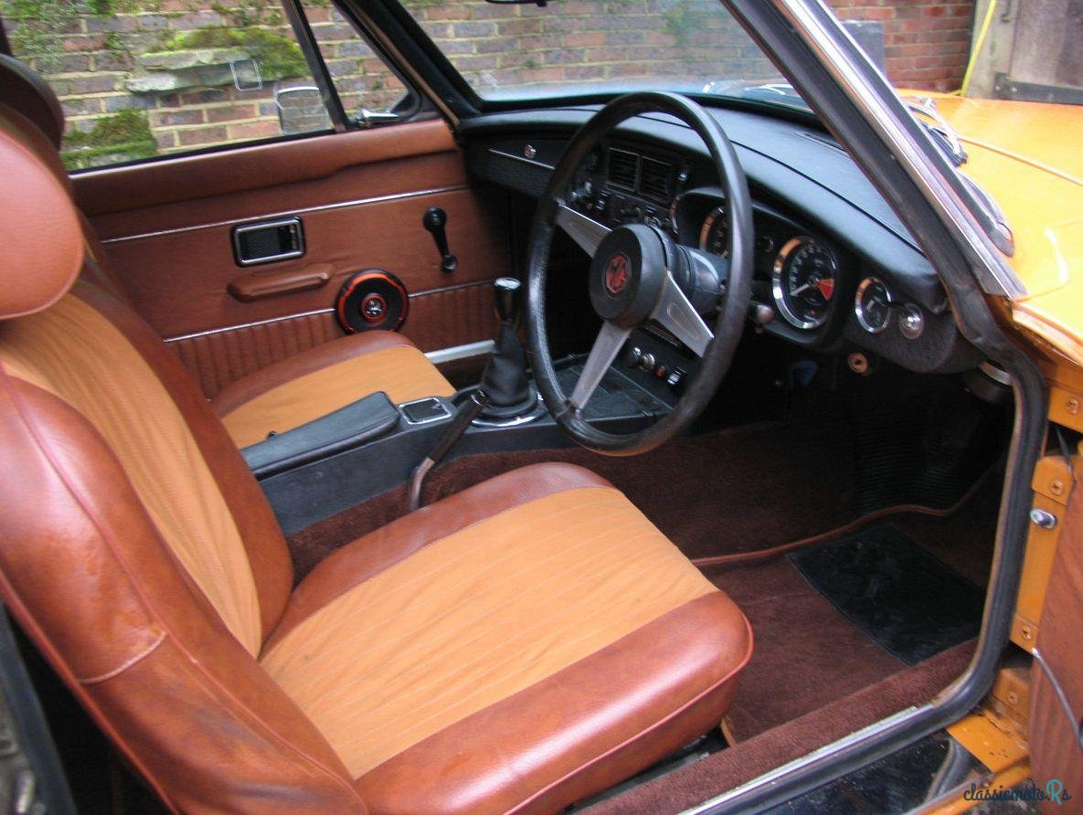 1974' MG Mgb Gt photo #1