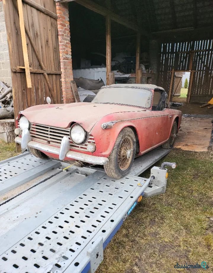 1965' Triumph TR4 photo #1