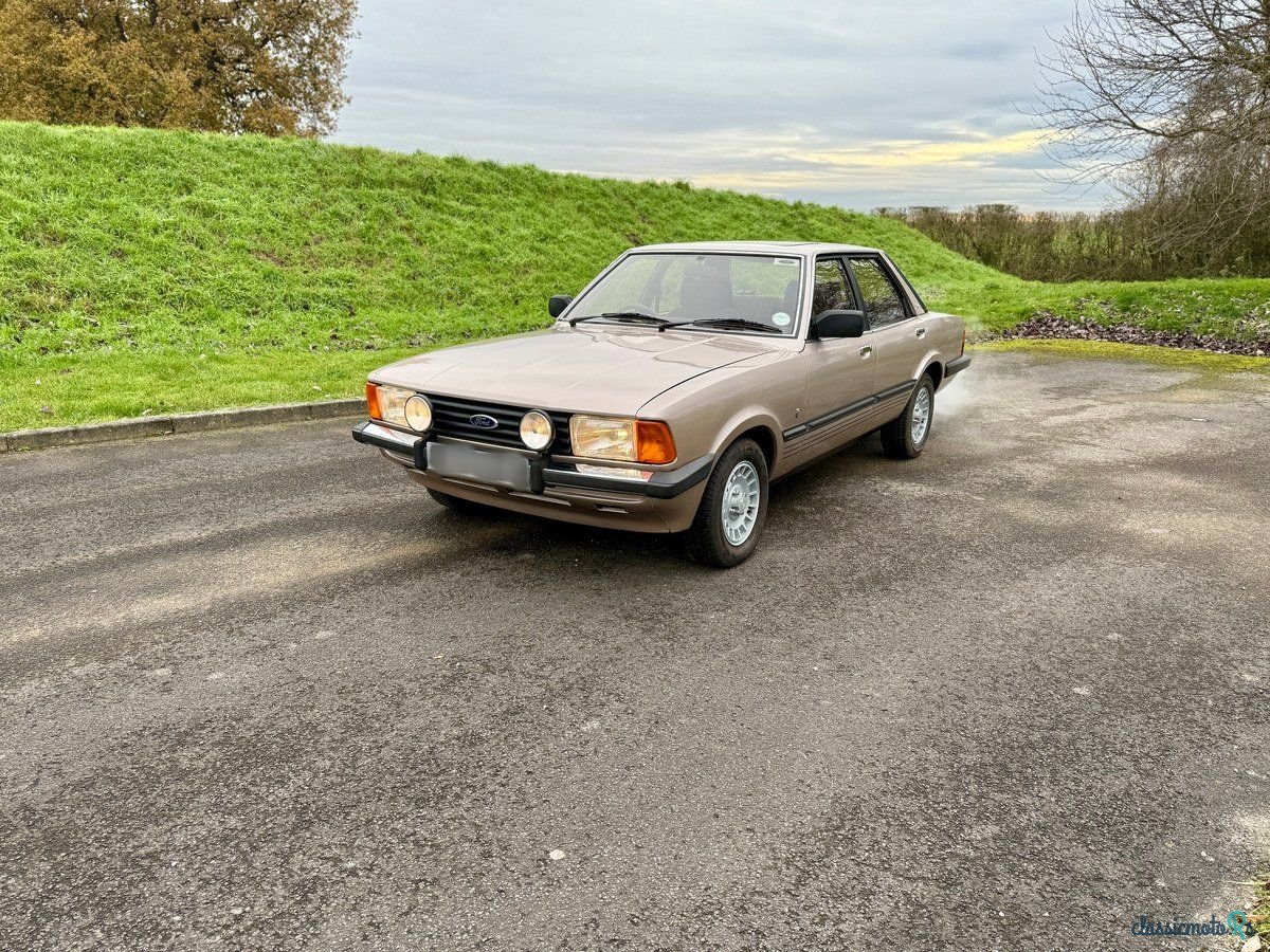 1982' Ford Cortina photo #2