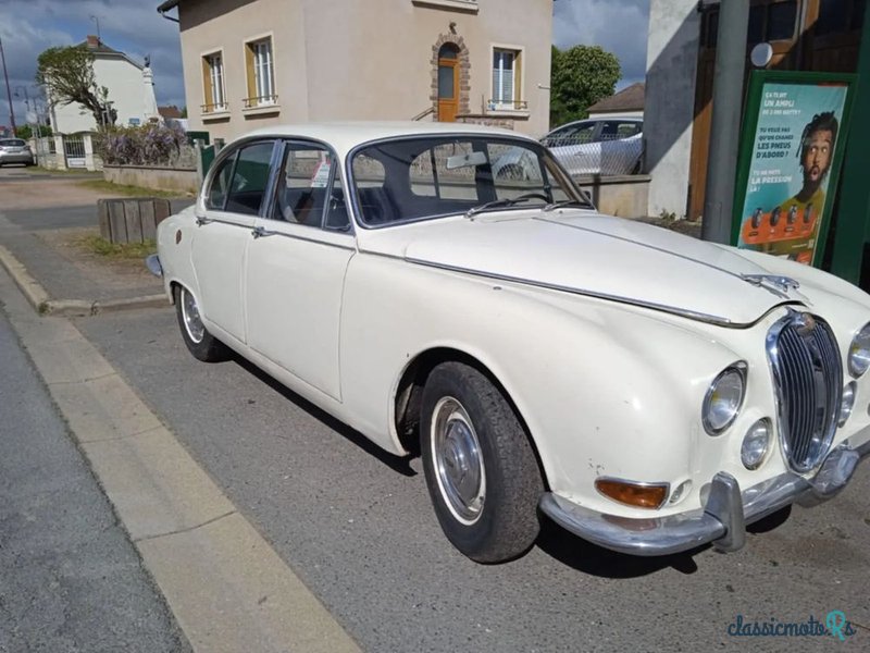 1968' Jaguar Mk Ii photo #1