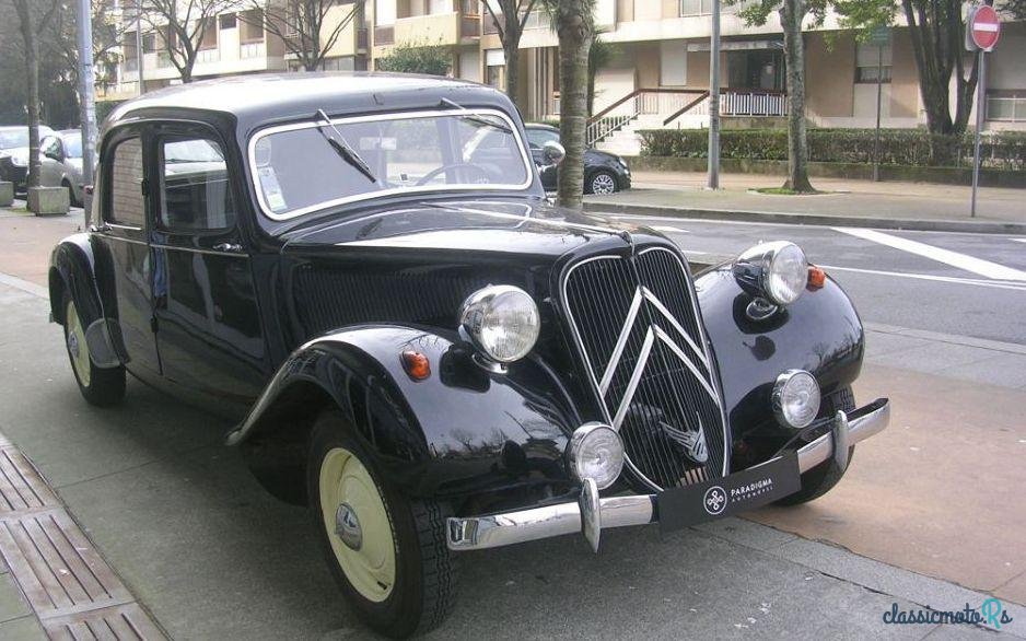 1947' Citroen 11 B "Arrastadeira" photo #1