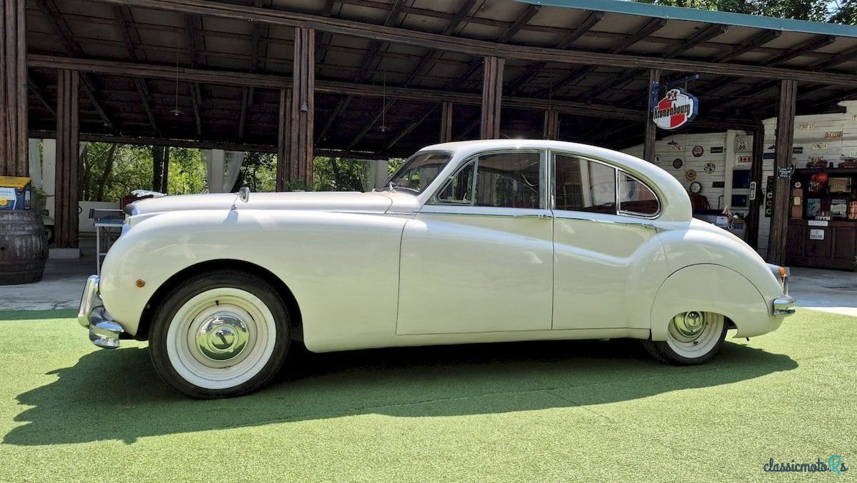 1960' Jaguar Mark IX photo #2