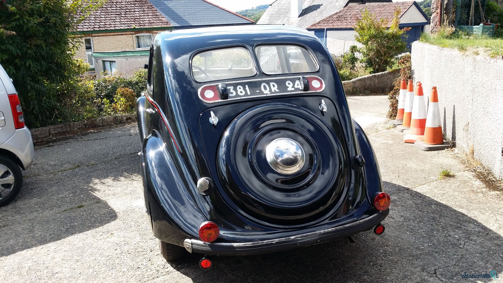 1938' Peugeot 302 photo #4