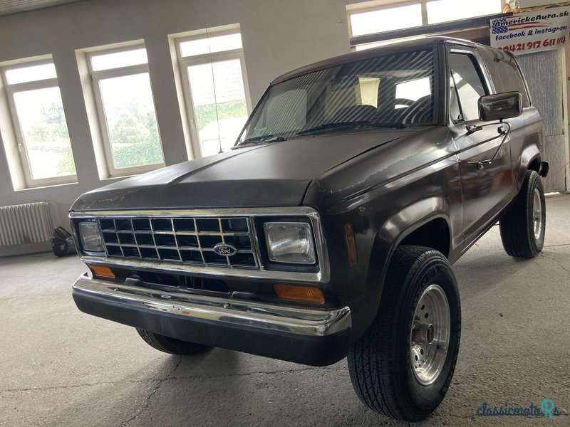  1985' Ford Bronco 2.9L V6 4X4 a la venta.  Eslovaquia