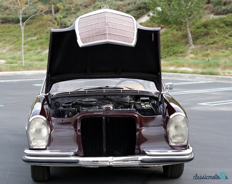 1968' Mercedes-Benz 250 photo #3