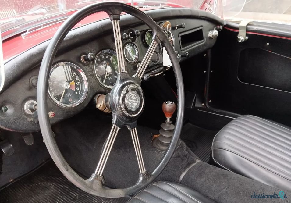 1960' MG MGA photo #4