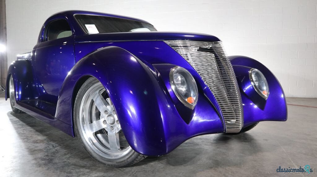 1937' Ford Custom photo #1