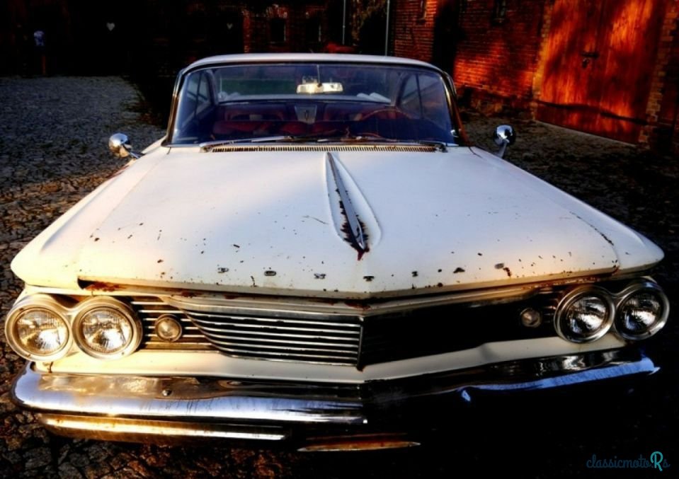 1960' Pontiac Bonneville photo #3