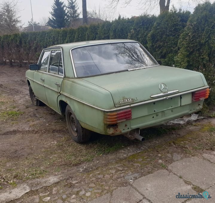 1974' Mercedes-Benz W115 photo #4