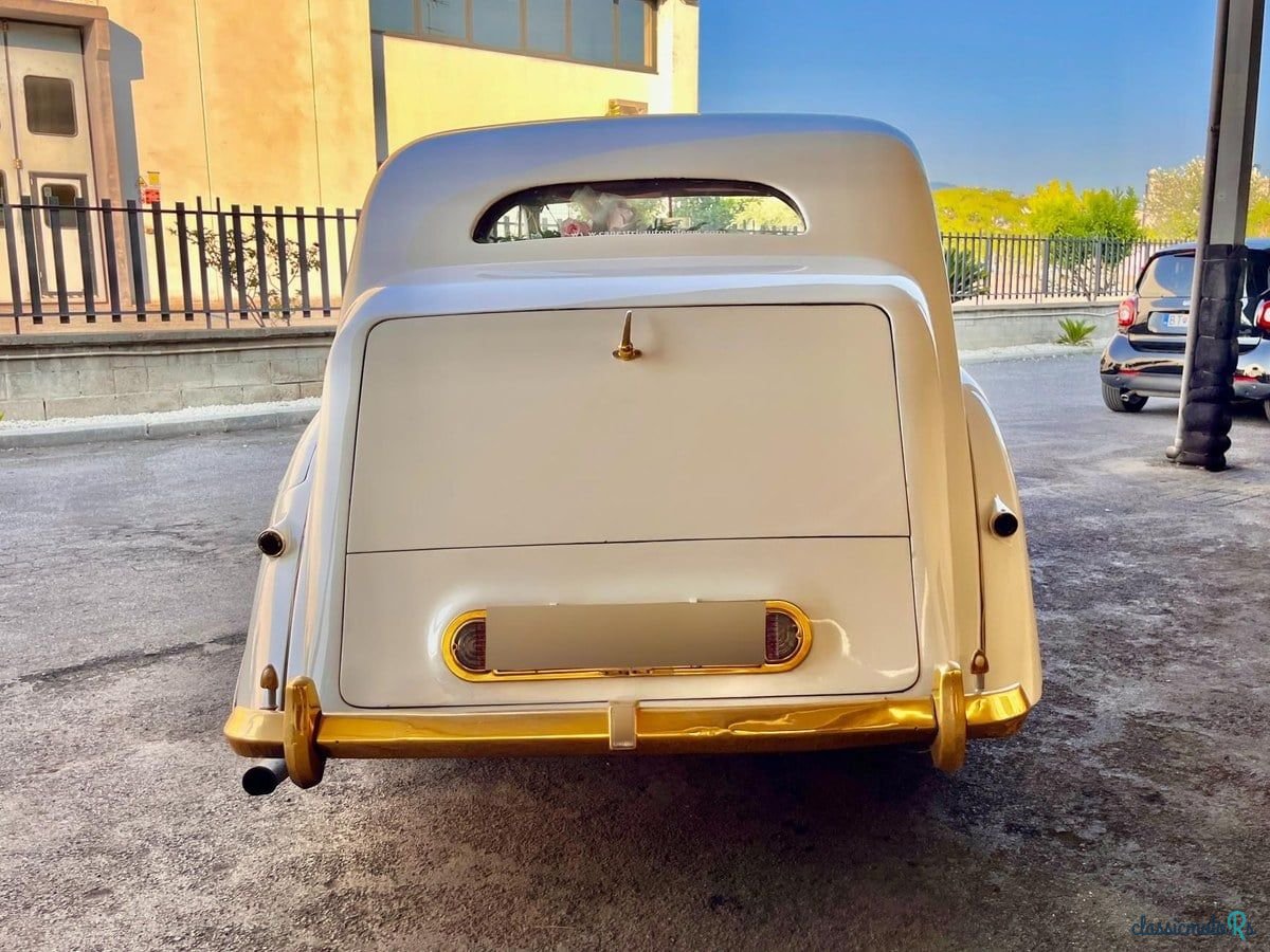 1947' Rolls-Royce Silver Wraith photo #6