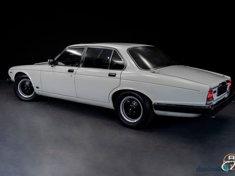 1986' Jaguar XJ photo #3