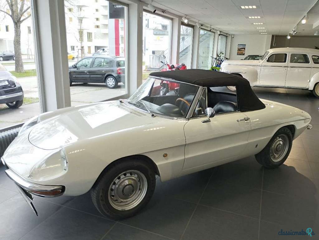 1968' Alfa Romeo Spider photo #1